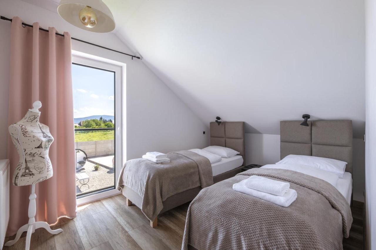 Apartamenty Everysky Gorskie Tarasy - Kwiatowa 5-7 Milkow  Bagian luar foto